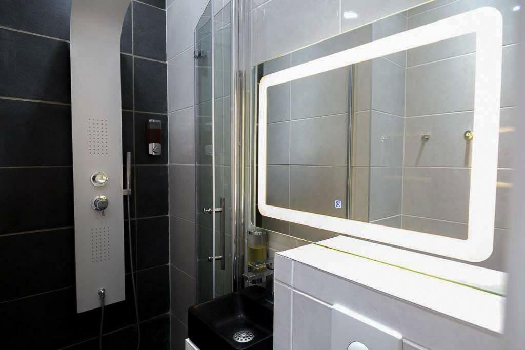 Studio Gare Metz Cote Cour Bagian luar foto